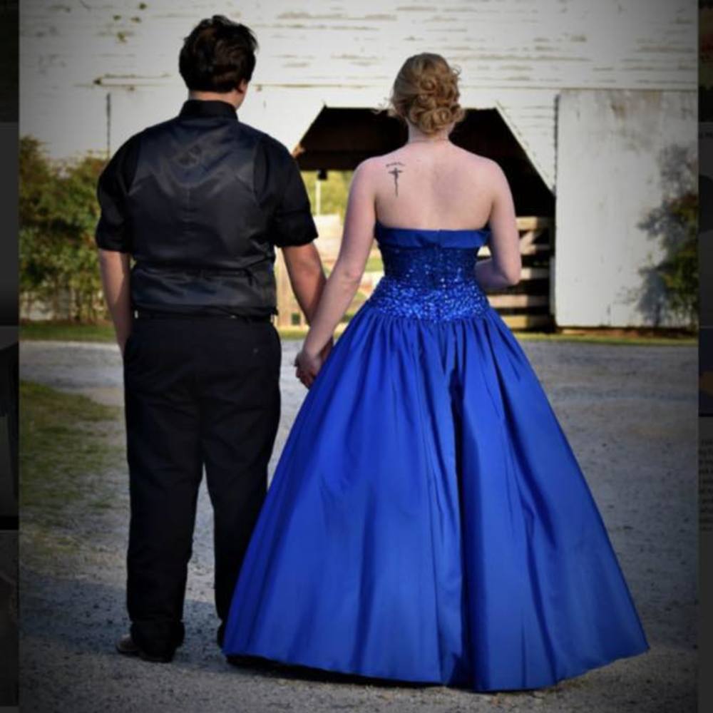 Meet your Posher, Naomi